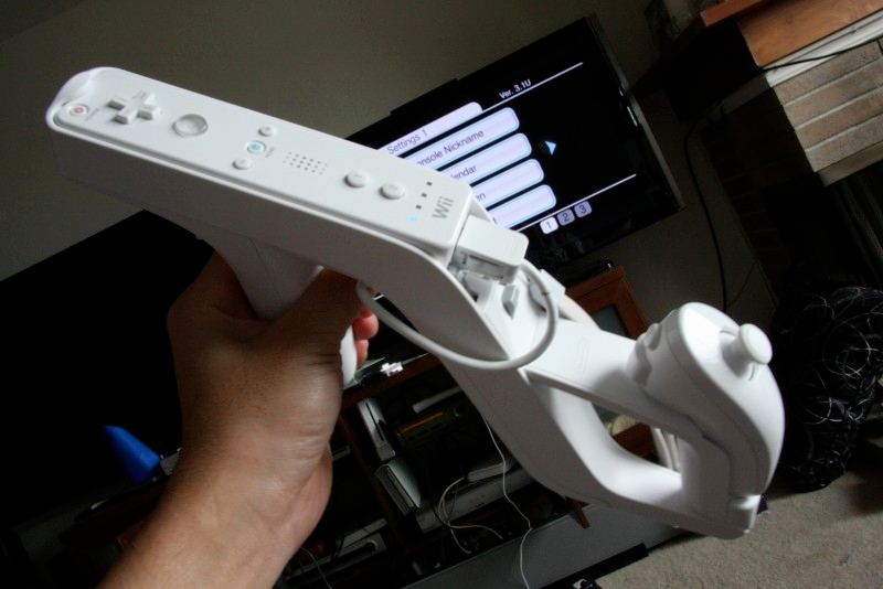 Illustration for article titled Wii Zapper Hands On (Verdict: Shoot From the Hip)